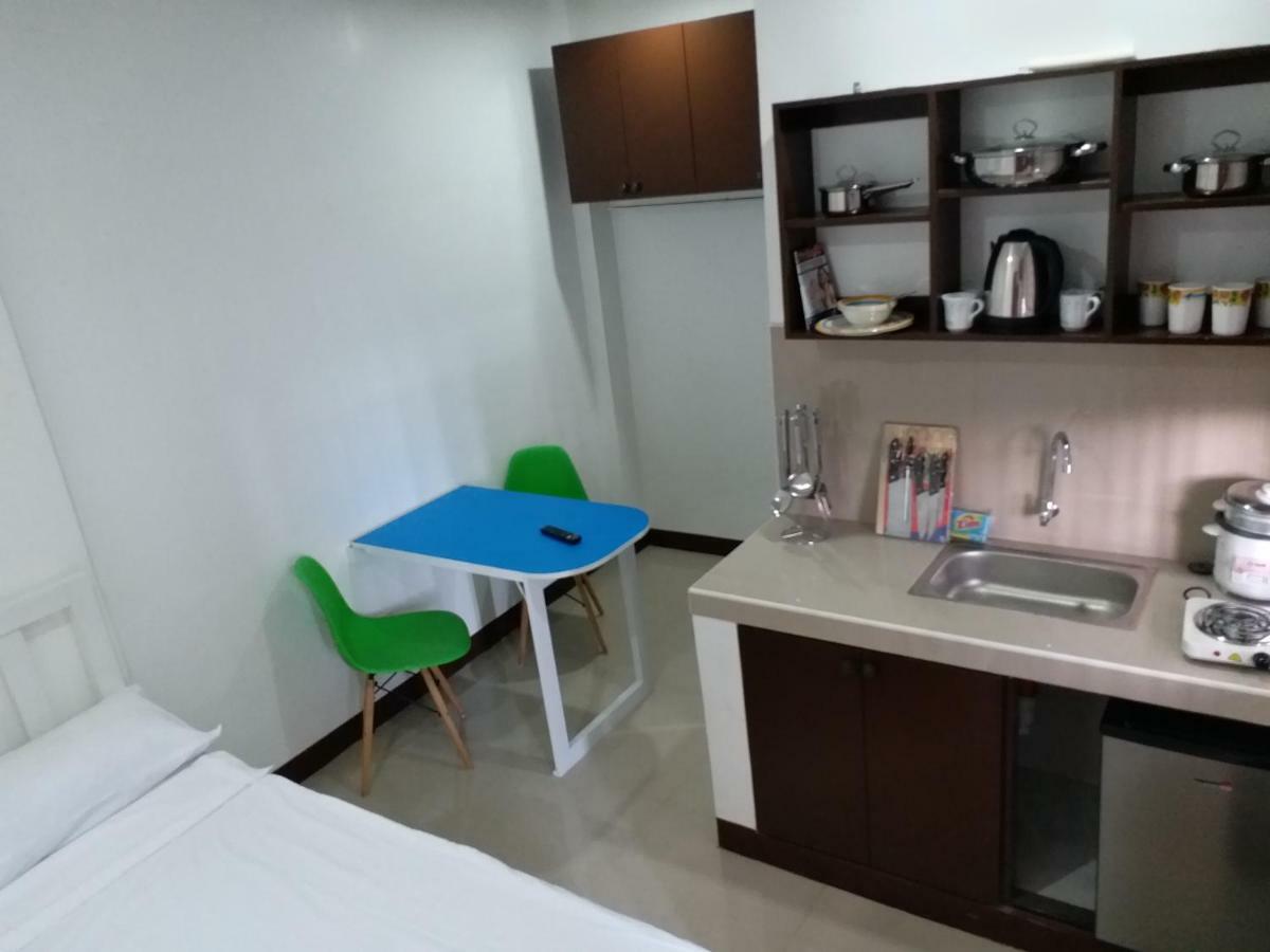 Clark-Pad Inn, Angeles City Экстерьер фото