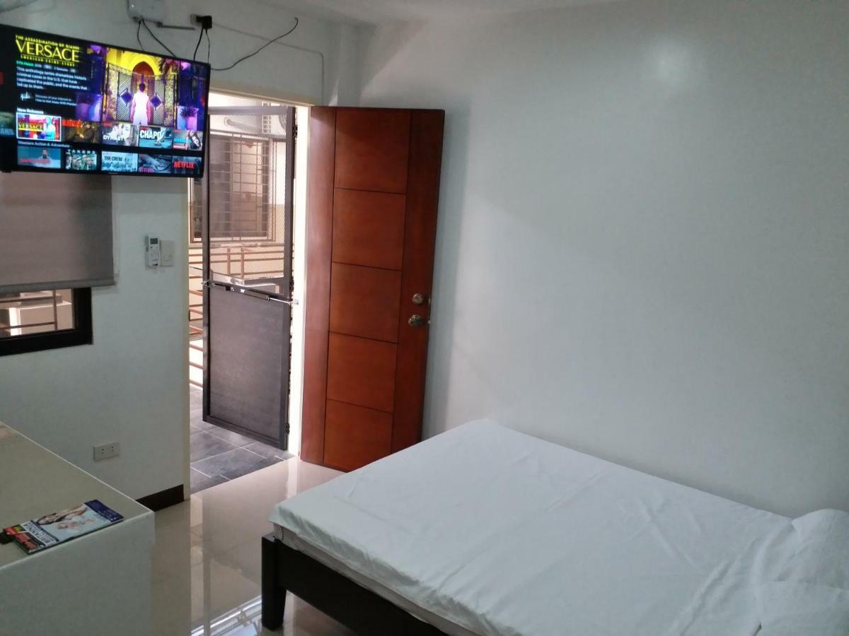 Clark-Pad Inn, Angeles City Экстерьер фото